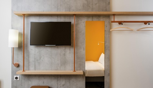 Triple Room, Multiple Beds