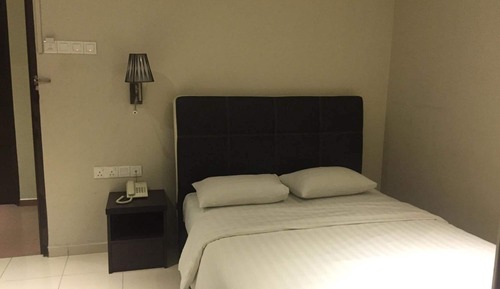 Standard Room, 1 Queen Bed