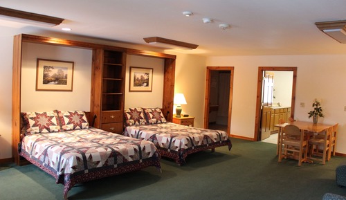 Family Unit #30 (Deluxe Family) with kitchen