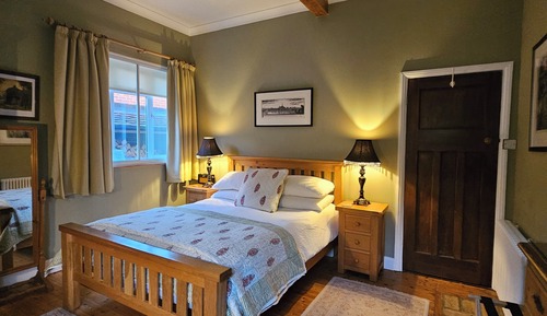 Double Room, 1 King Bed, Ensuite (Superior King)