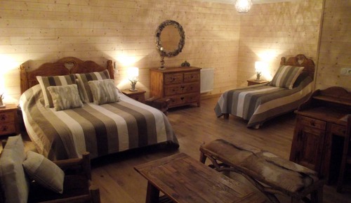 Triple Room (1 person)