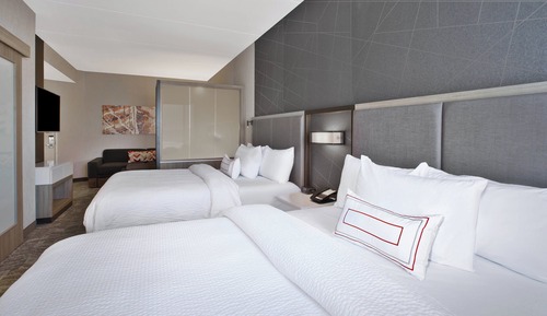 Suite, Multiple Beds