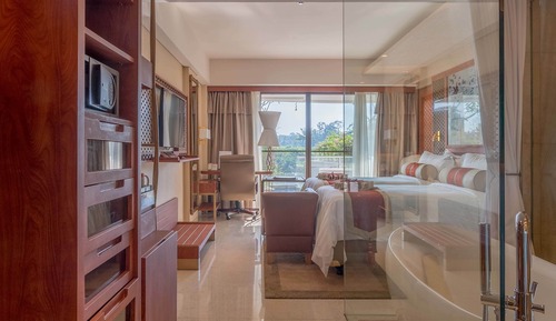 Deluxe Premium Twin with Outdoor Soaking Tub and Rice Field View