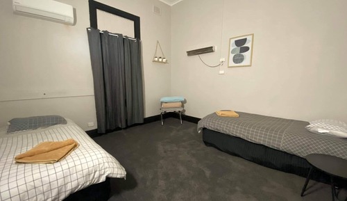 Large Superior Twin, Shared Bathroom