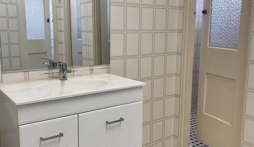 Budget Quad Room - Shared Bathroom