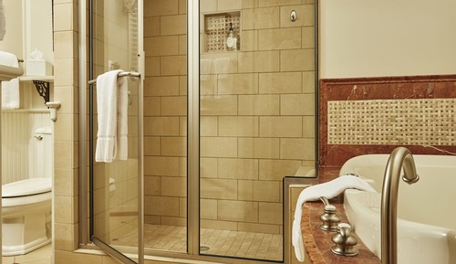 Mr. and Mrs Graves' Suite