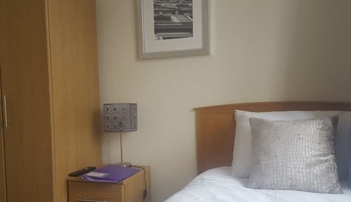 Single Room, Shared Bathroom