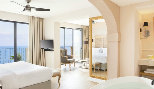 Deluxe Suite (Whirlpool)