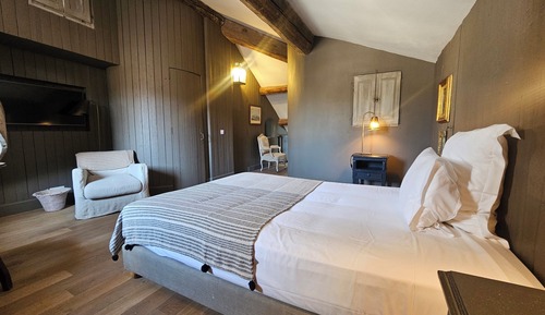 Room (Virgile)