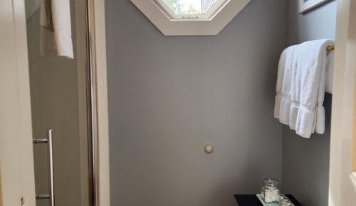 Classic Room, 1 Queen Bed