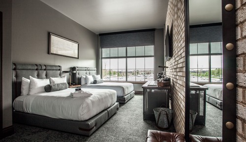 Traditional Room, 2 Queen Beds, Accessible