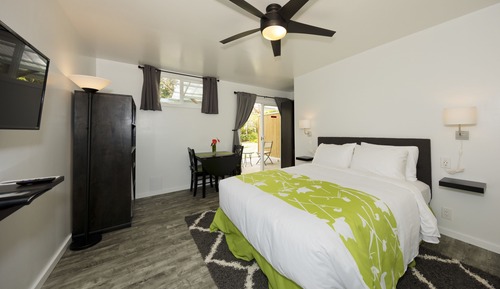 Standard Double Room, 1 Queen Bed, Patio, Garden View