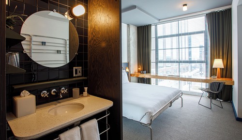 Deluxe Room, 1 King Bed (Accessible Deluxe King)