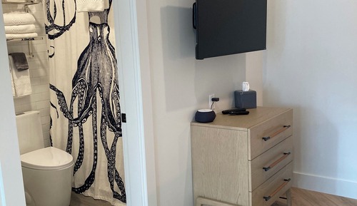 Standard Double Room, 1 Queen Bed, Pets Allowed, Ground Floor