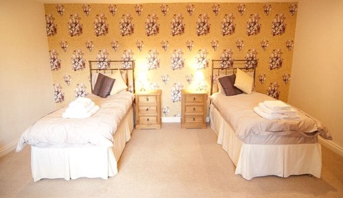 Twin Room, Ensuite, Garden View