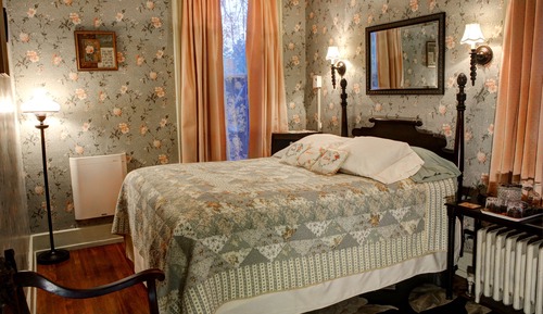 Room, Private Bathroom (Grace Yawger Room)