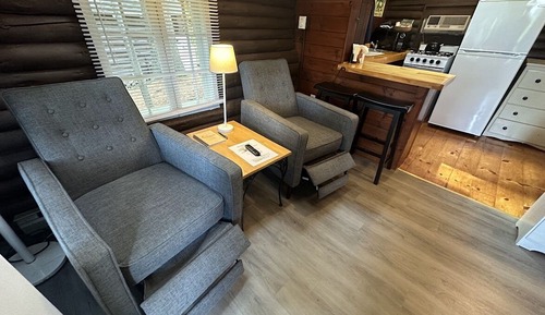 Cottage, 1 Queen Bed (Studio, #5)