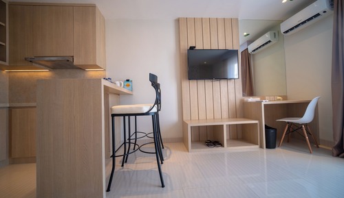 Junior Room, 1 Bedroom, City View (Free 2 Tickets To Aquaboom)