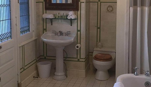 Suite, 1 Queen Bed, Balcony (Sarah's Suite)