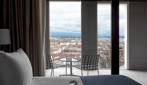 Room, City View (Lyon)