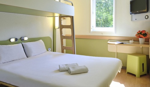 Triple Room, Multiple Beds