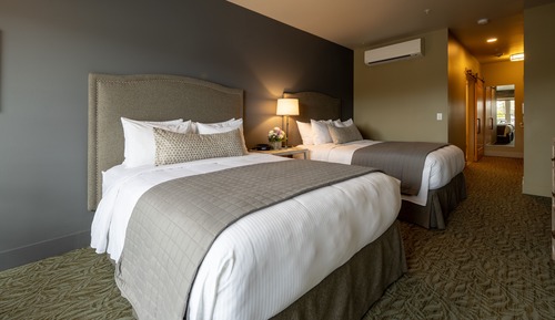 Classic Double Room, 2 Queen Beds, Accessible, Refrigerator