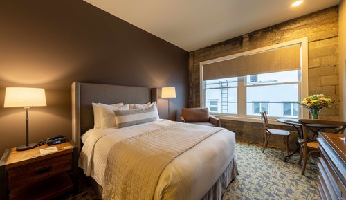 Deluxe Room, Refrigerator