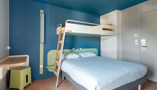 Triple Room, Multiple Beds