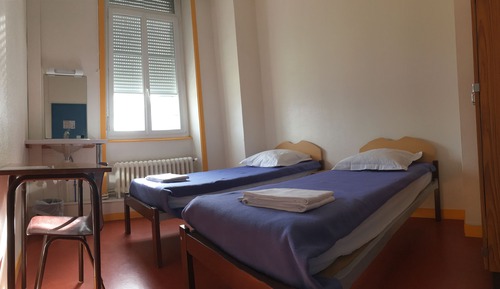 Economy Twin Room