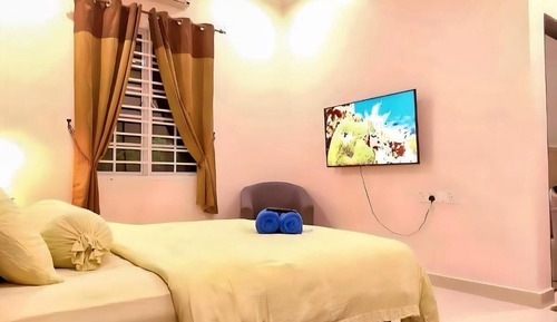 Standard Room (Villa Shafiq - 1 room with dedicated Bathroom)