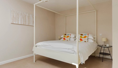 Superior Double Room, 1 King Bed, Ensuite, Garden View