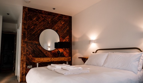 Family Room, Private Bathroom