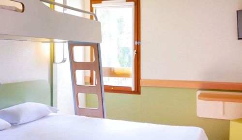 Triple Room, Multiple Beds