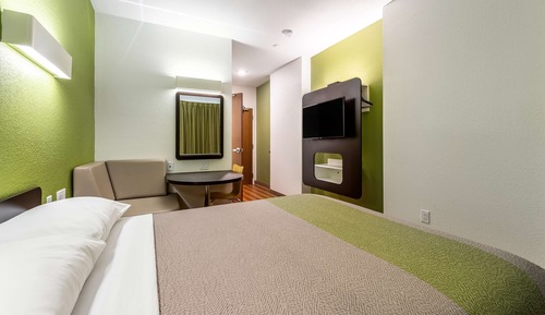 Standard Room, 1 King Bed, Accessible, Non Smoking