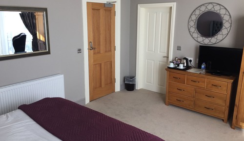 Queen Room, 1 King Bed, Sea View