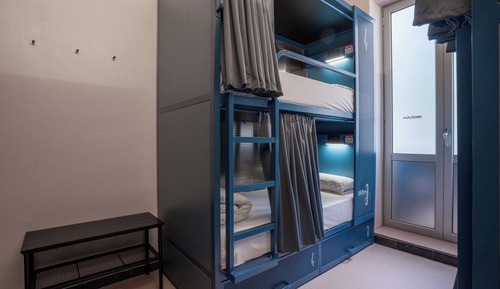 Private Room with 4 Beds with Shared Bathroom