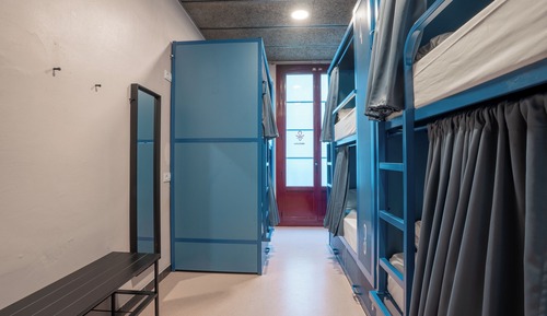 Bed in a 6-bed Shared Female Dormitory with Private Bathroom