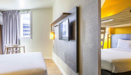 Triple Room, Multiple Beds
