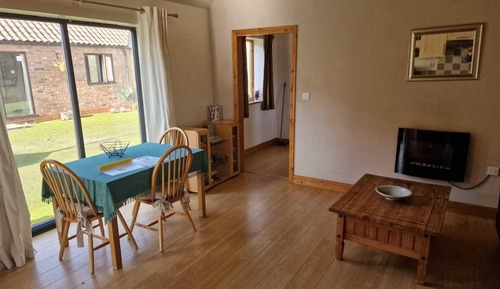 The Dairy Cottage, (Upto Five People)