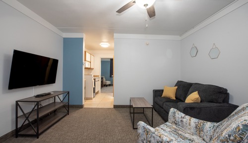 Suite, 1 King Bed, Kitchenette