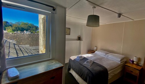 Double Room (Room 3)