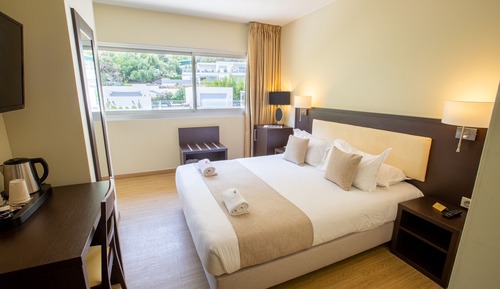 Family Quadruple Room, Connecting Rooms, Mountainside