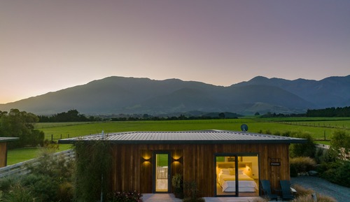 Premier Bungalow, 1 King Bed, Non Smoking