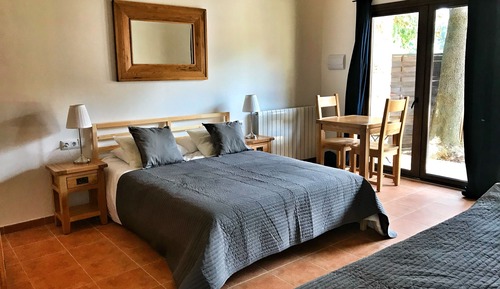 Suite, Private Bathroom, Garden View
