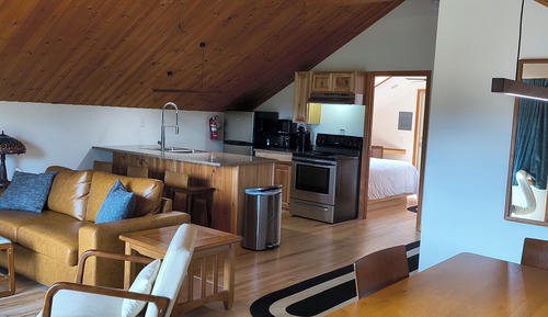 Suite , 2 bedrooms, 1 living room