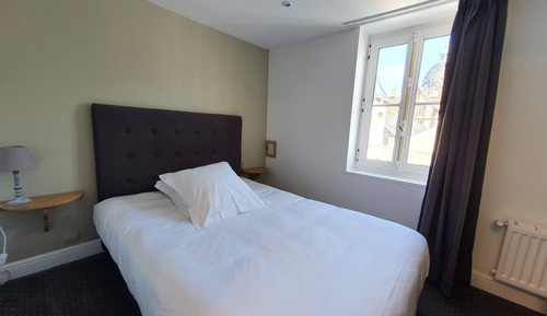 Small simple room, 1 double bed (bathtub or shower)