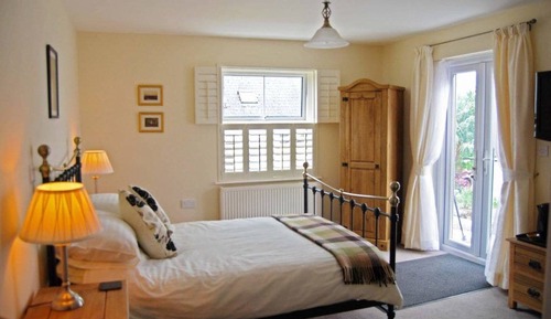 Deluxe Studio Suite, 1 Double Bed, Courtyard Area
