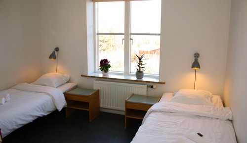 Basic Single Room (Shared bathroom)