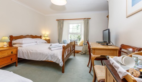 Double or Twin Room, Private Bathroom (3)