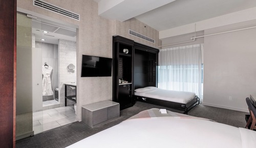 Deluxe Room, Multiple Beds